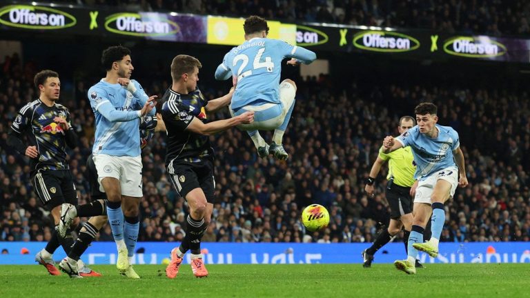 Manchester City ganó y sigue presionando por la Premier League