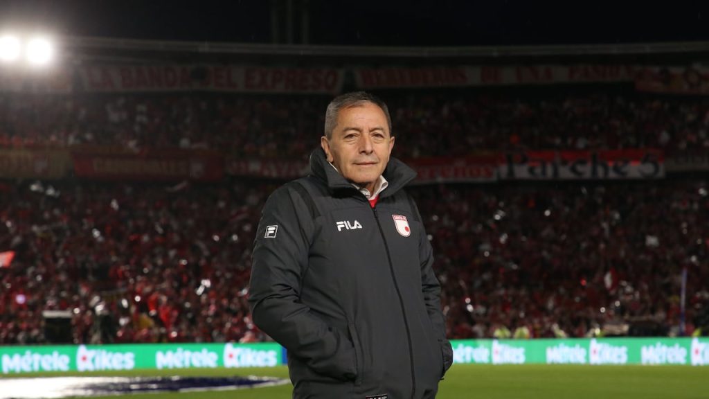 Eduardo Méndez, presidente Santa Fe, afirmó que perdió dinero tras polémica arbitral