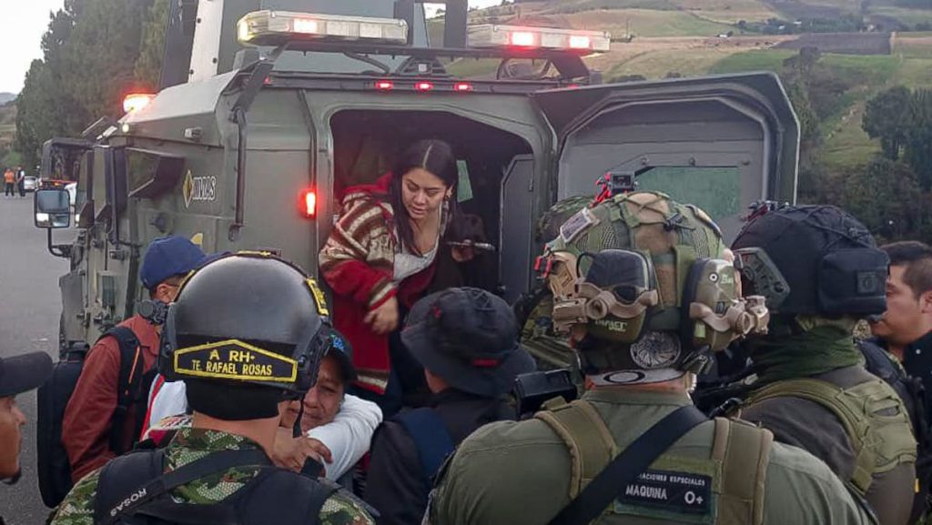 Secuestros y la derecha en defensa del salario mínimo, lo imprevisible marca la campaña en Colombia