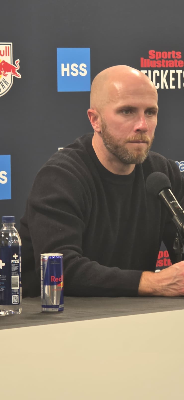 Michael Bradley Técnico del NY NJ RedBull presentación ante los medios de prensa