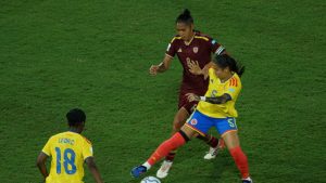 La ‘Tricolor’ remontó y se acercó a su clasificación; así quedó la tabla