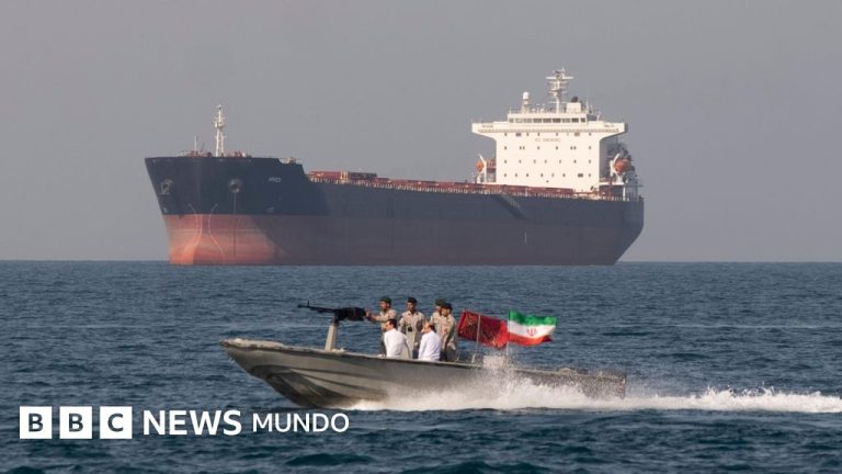 El desafío de Irán a EE.UU. al aumentar el área del estrecho de Ormuz sobre el que reclama control militar