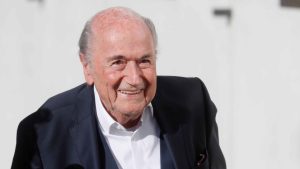 Sepp Blatter critica duramente el plan comercial de la FIFA