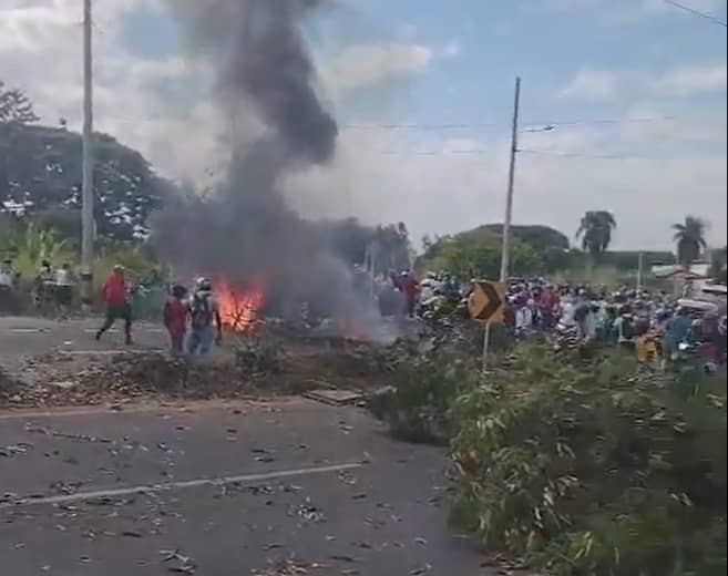 Levantaron bloqueo en vía Cali-Candelaria: estos son los acuerdos a los que llegaron