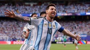 En vivo: Argentina y Colombia, las únicas selecciones de América Latina aún en el Mundial, juegan cada una por su pase a cuartos de final