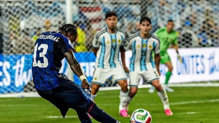 El gol de Cabral, en el partido entre Cabo Verde y Argentina, está nominado a la mejor anotación del Mundial
