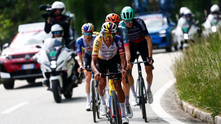 Egan Bernal sacude el mercado del ciclismo internacional ante un inesperado movimiento estratégico de su escuadra para la próxima Gran Vuelta