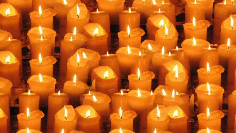 homenaje a víctimas del terremoto