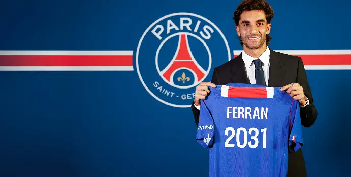 Ferran Torres es nuevo jugador del Paris Saint-Germain