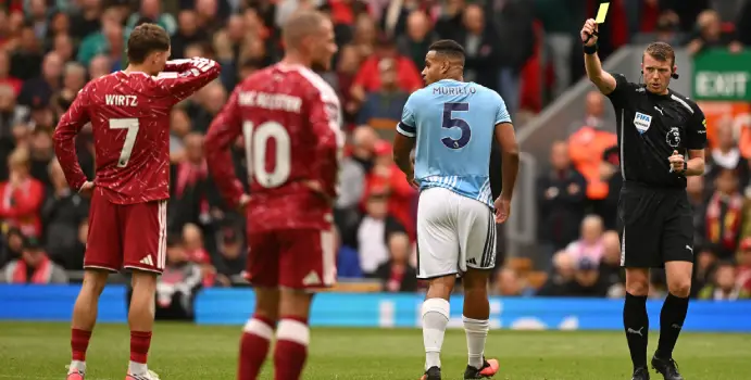 Víctor Muñoz salva al Liverpool, Newcastle castiga al Tottenham