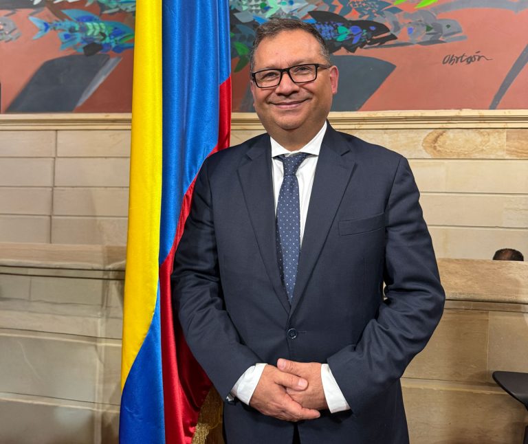 Felicitamos al Dr. Plinio Alarcón Buitrago, por su elección como nuevo magistrado del CNE – PARTIDO MIRA