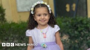 Hind Rajab: «El tanque está muy cerca. Y se está moviendo», la desesperada llamada que hizo antes de morir la niña palestina desde el vehículo contra el que disparó Israel