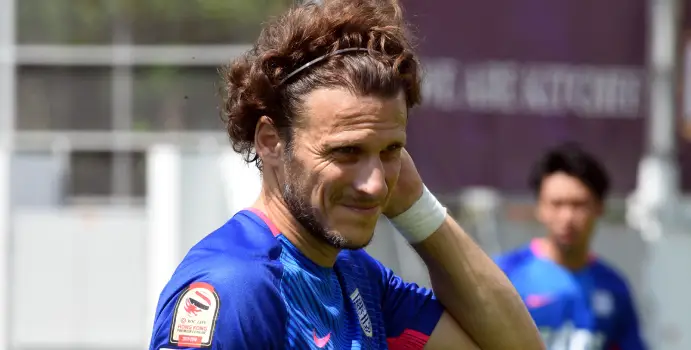 Mal debut de Forlán y Gallardo con Uruguay y Ecuador
