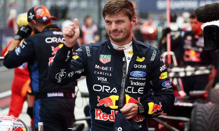 Max Verstappen saldrá primero en Singapur y sumó su ‘pole position’ 50