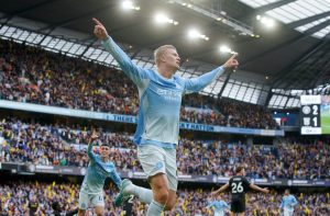 Manchester City levantó la cara con doblete de Erling Haaland