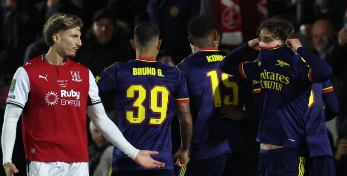 Arsenal cae en penales en Copa de la Liga ante Fleetwood Town