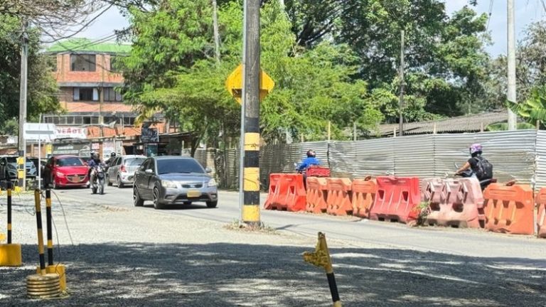 Constructora Bolívar se pronuncia tras quejas de comunidad Kachipay por colapso vial