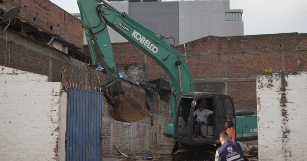Cali avanza en la recuperación del centro con demoliciones y oferta social