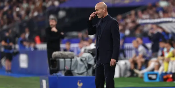 Zidane y Mancini siguen imprimiendo su sello en Francia e Italia